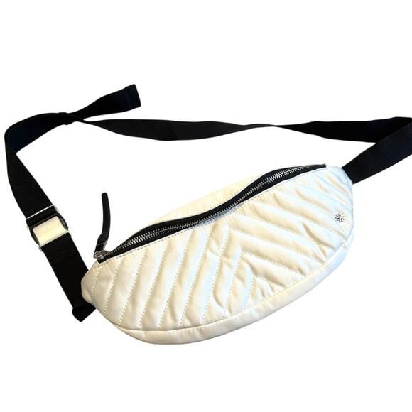 Athleta Kinetic Shine adjustable belt bag crossbody BT 2658 - Picture 1 of 12